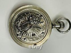 Hamilton Grade 946 23 Jewels 18s Railroad Grade Pocket Watch in Display Case